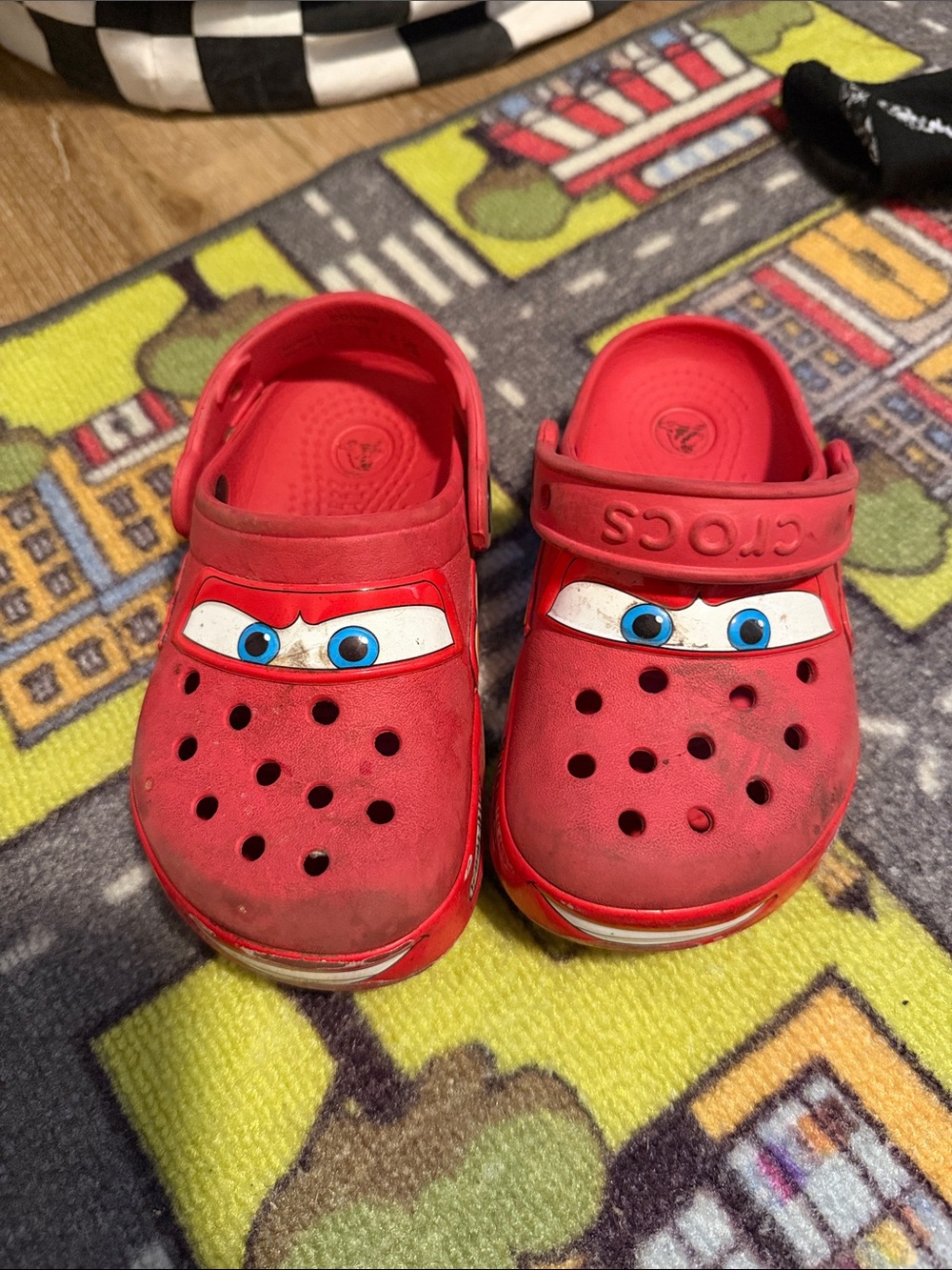 CROCS Red Kids' Lightning McQueen Character Clogs light up